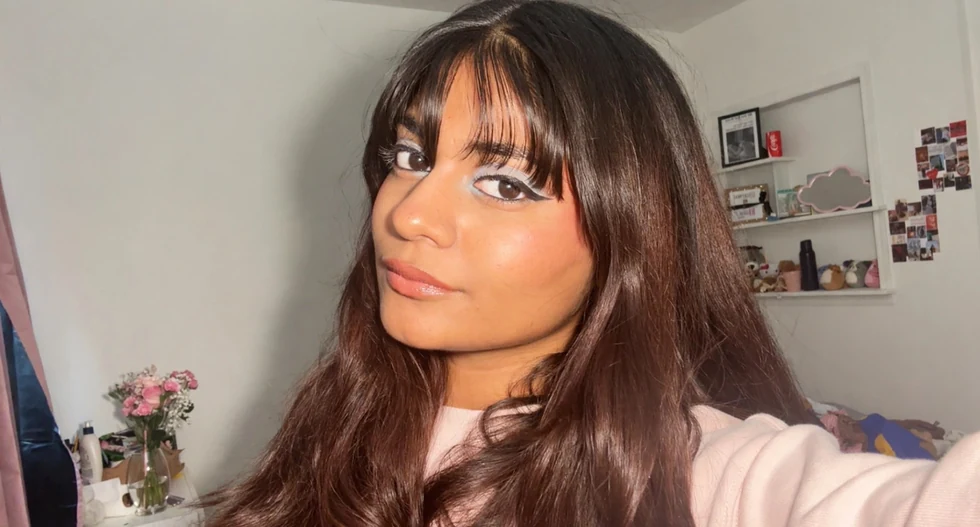 Isha Deo, photo on the computer screen
